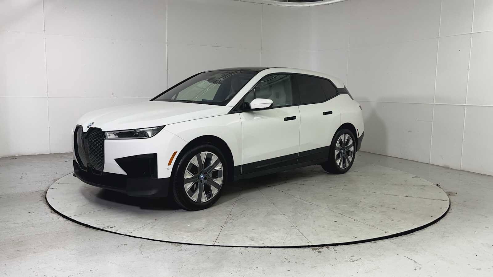 Certified 2024 BMW iX xDrive50 image 6