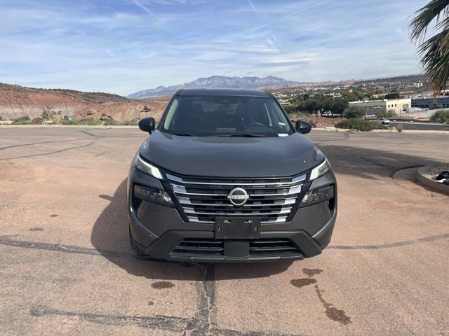 Used 2024 Nissan Rogue S FWD image 7