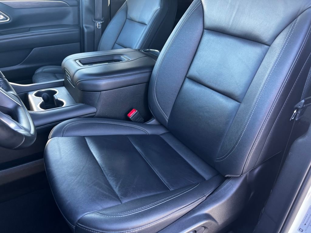 Used 2024 Chevrolet Suburban LT AWD/4WD image 10