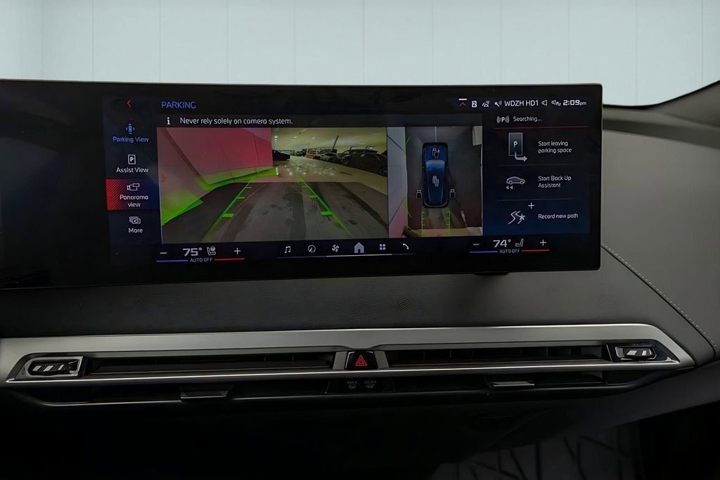 Used 2025 BMW iX M60 image 42