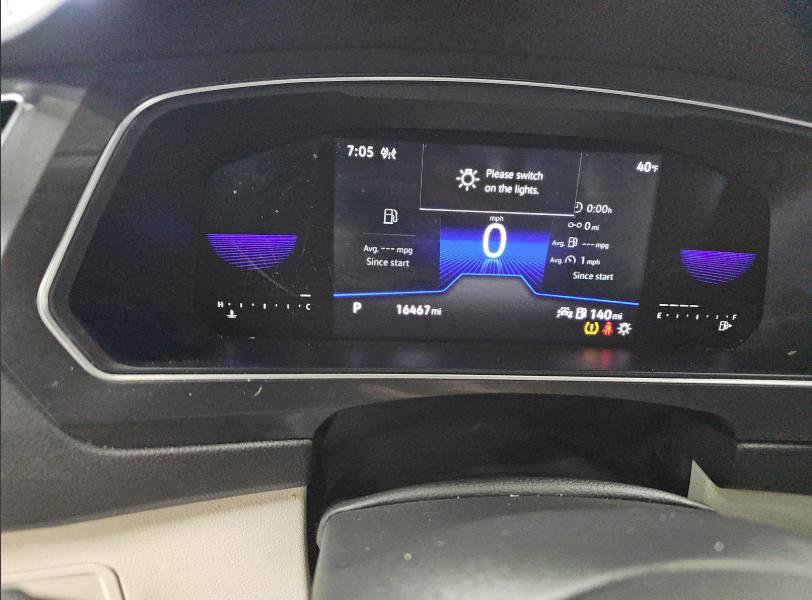 Used 2023 Volkswagen Tiguan SE w/ Panoramic Sunroof Package image 31