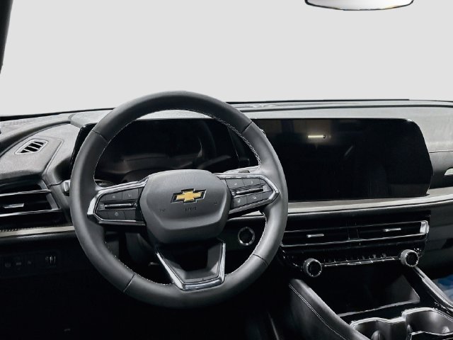 New 2027 Chevrolet Traverse LT w/ LPO, Floor Liner Package FWD image 20