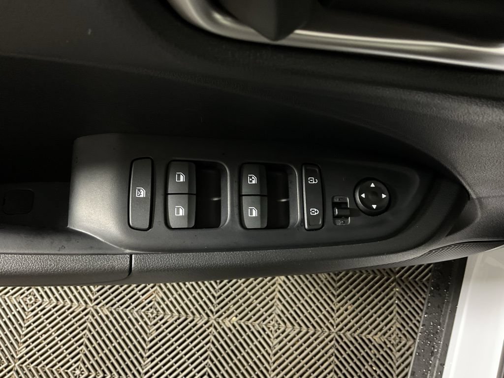 New 2026 Hyundai Venue SEL FWD image 20