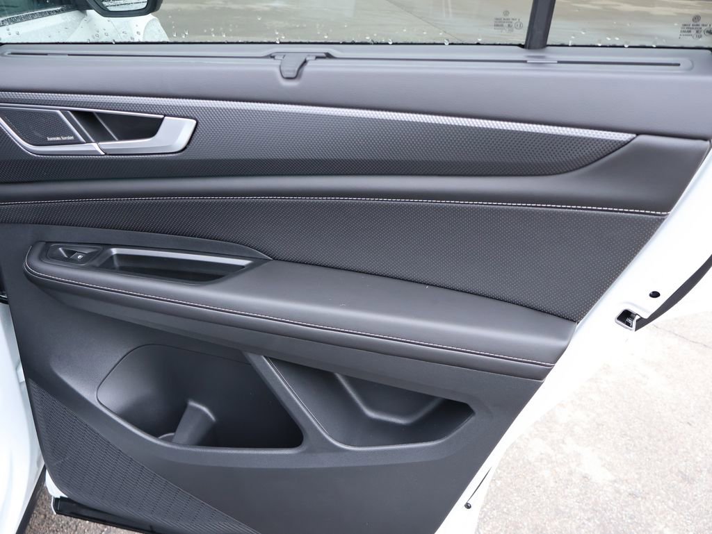 New 2026 Volkswagen Atlas Cross Sport SEL Premium R-Line image 19