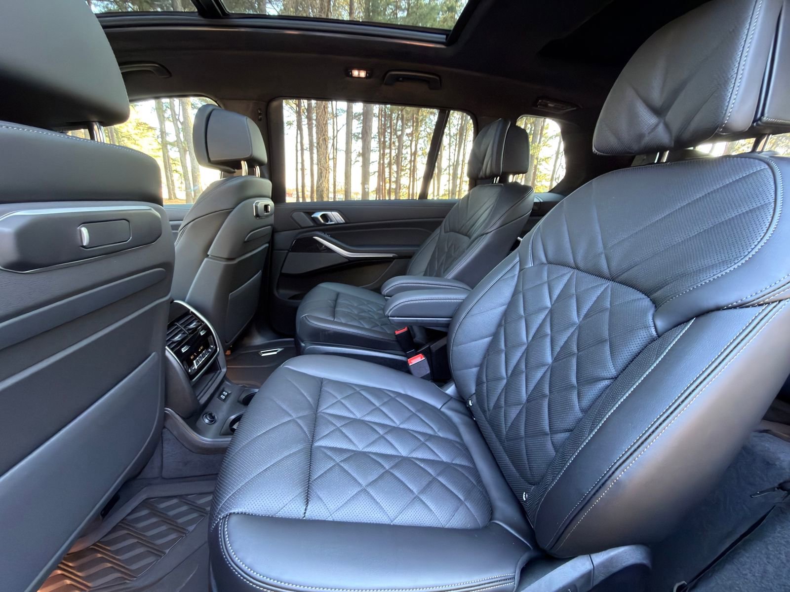 New 2026 BMW X7 xDrive40i w/ M Sport Package image 14