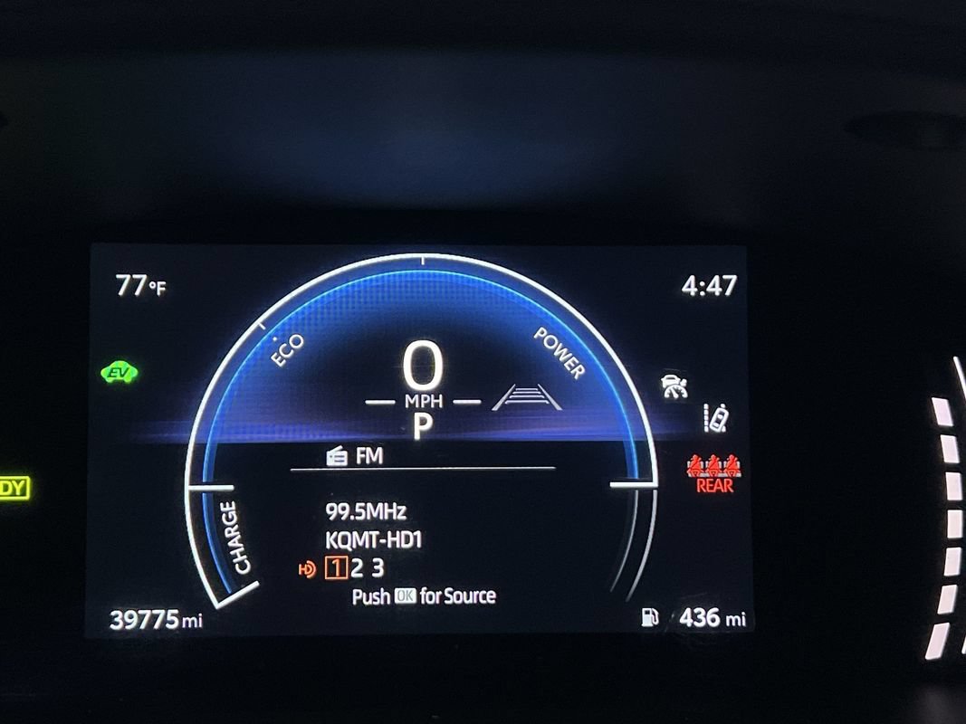 Used 2025 Toyota Camry LE FWD image 19