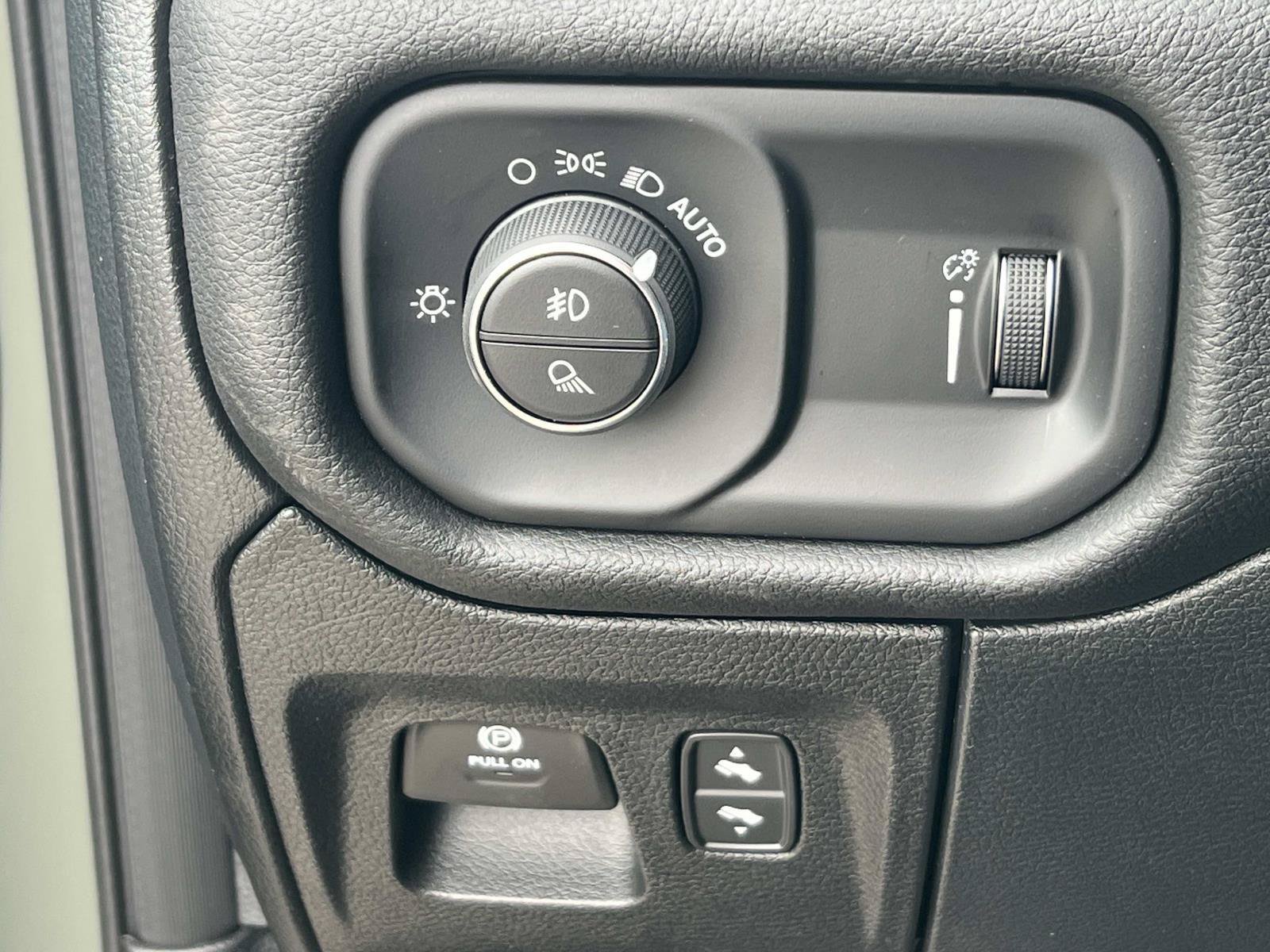 New 2026 RAM 1500 Big Horn AWD/4WD image 19