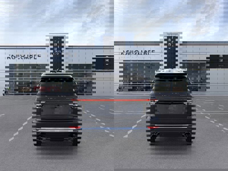 New 2025 Lincoln Aviator AWD image 5