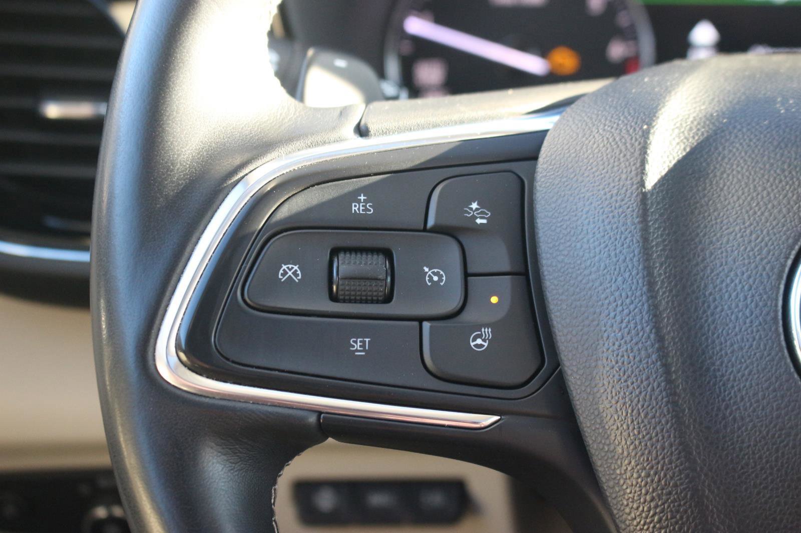 Used 2022 Buick Envision Avenir w/ Safety Package image 20