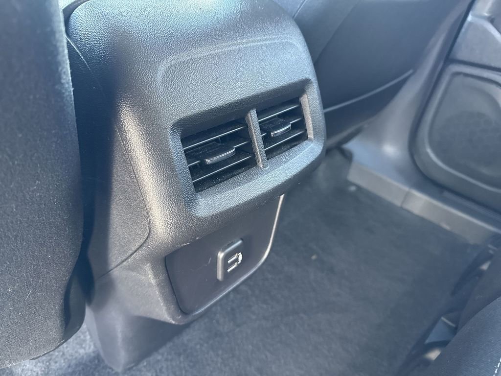 Used 2024 GMC Terrain SLE image 24