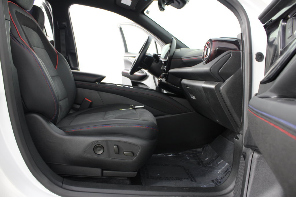 Used 2024 Chevrolet Blazer EV RS AWD/4WD image 25