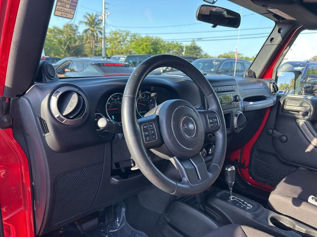 Used 2014 Jeep Wrangler Unlimited Sport w/ Connectivity Group image 10