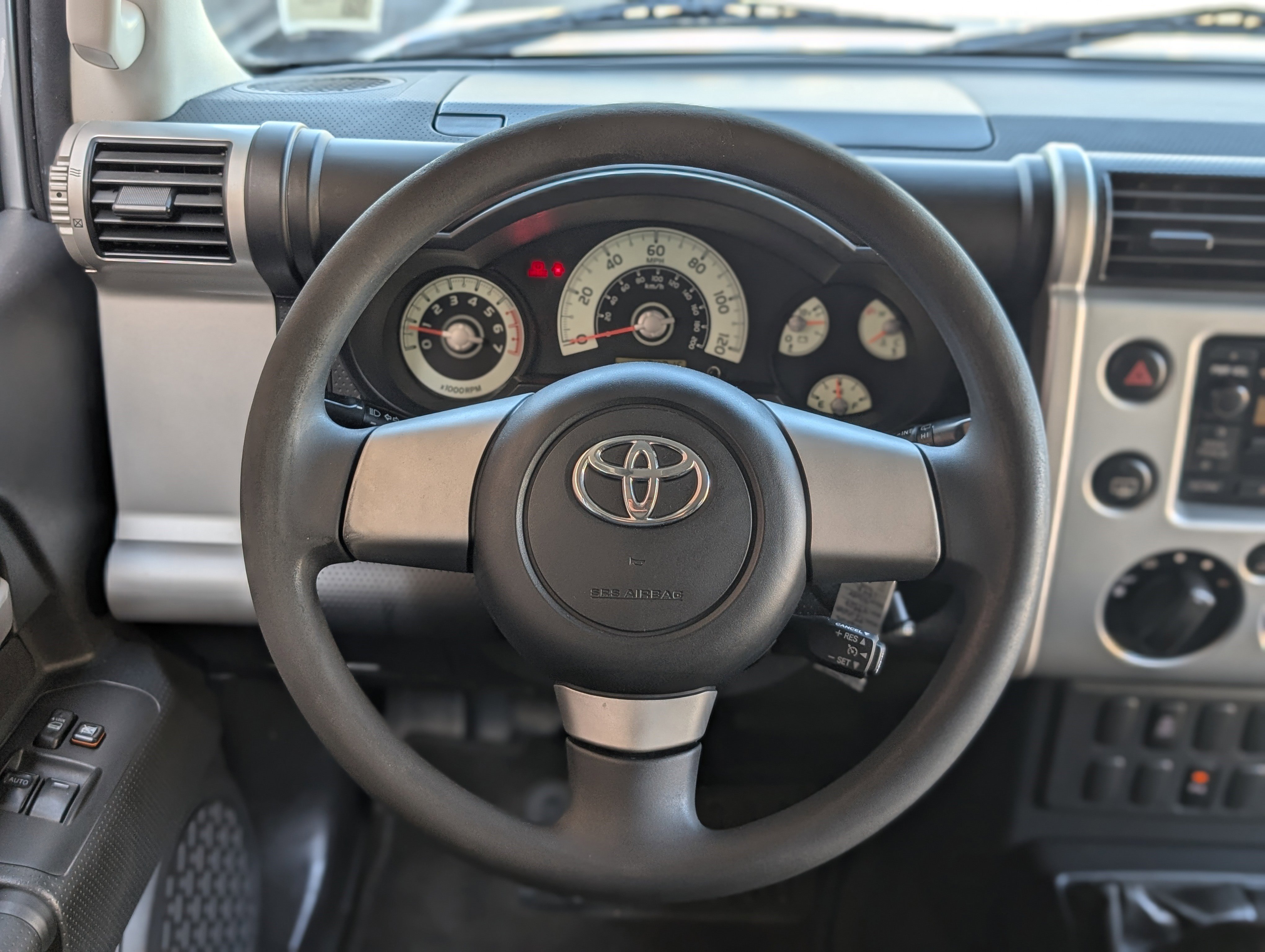 Used 2008 Toyota FJ Cruiser 4WD image 23