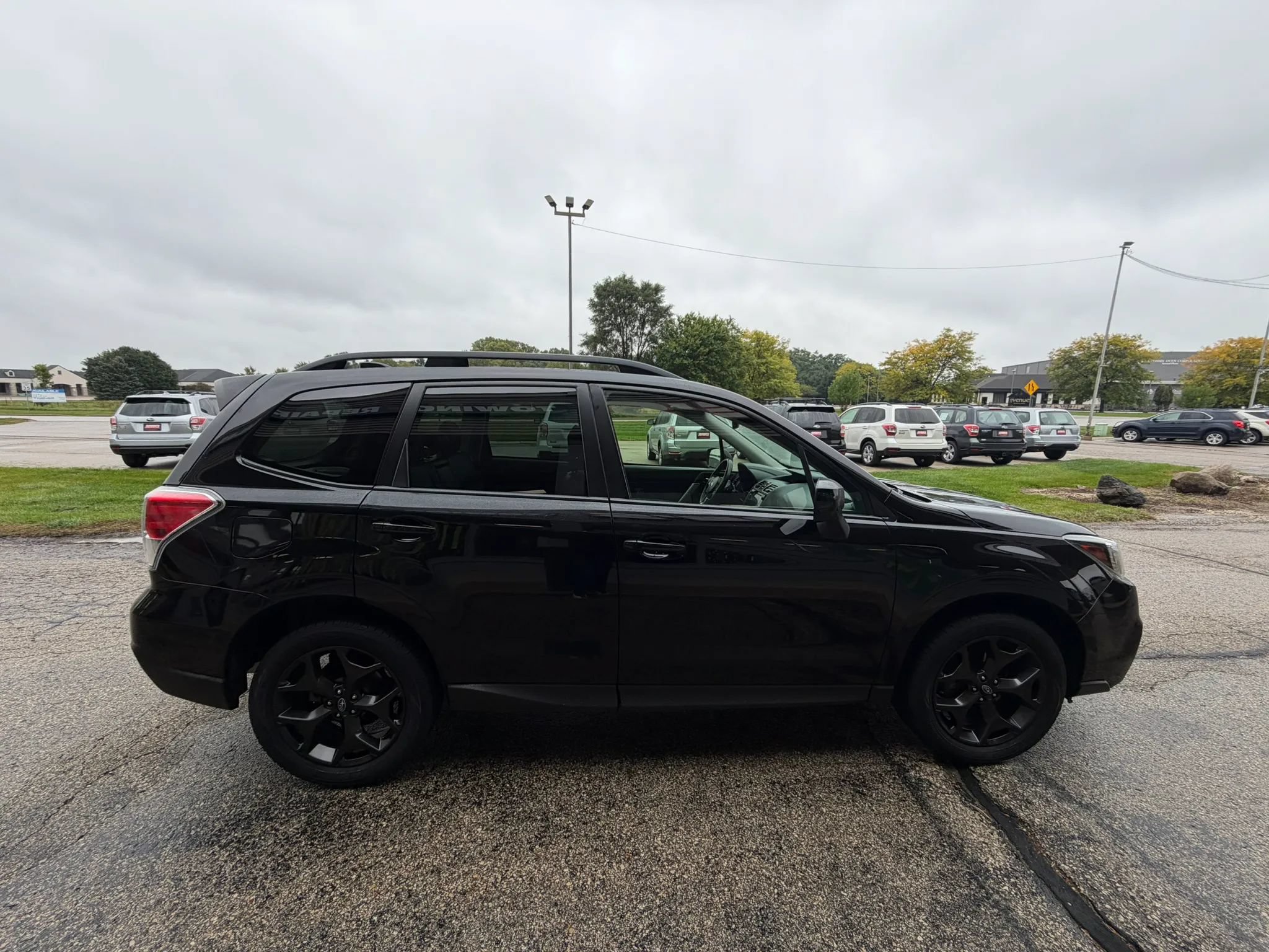 Used 2018 Subaru Forester 2.5i Premium w/ Popular Package #2A AWD/4WD image 6