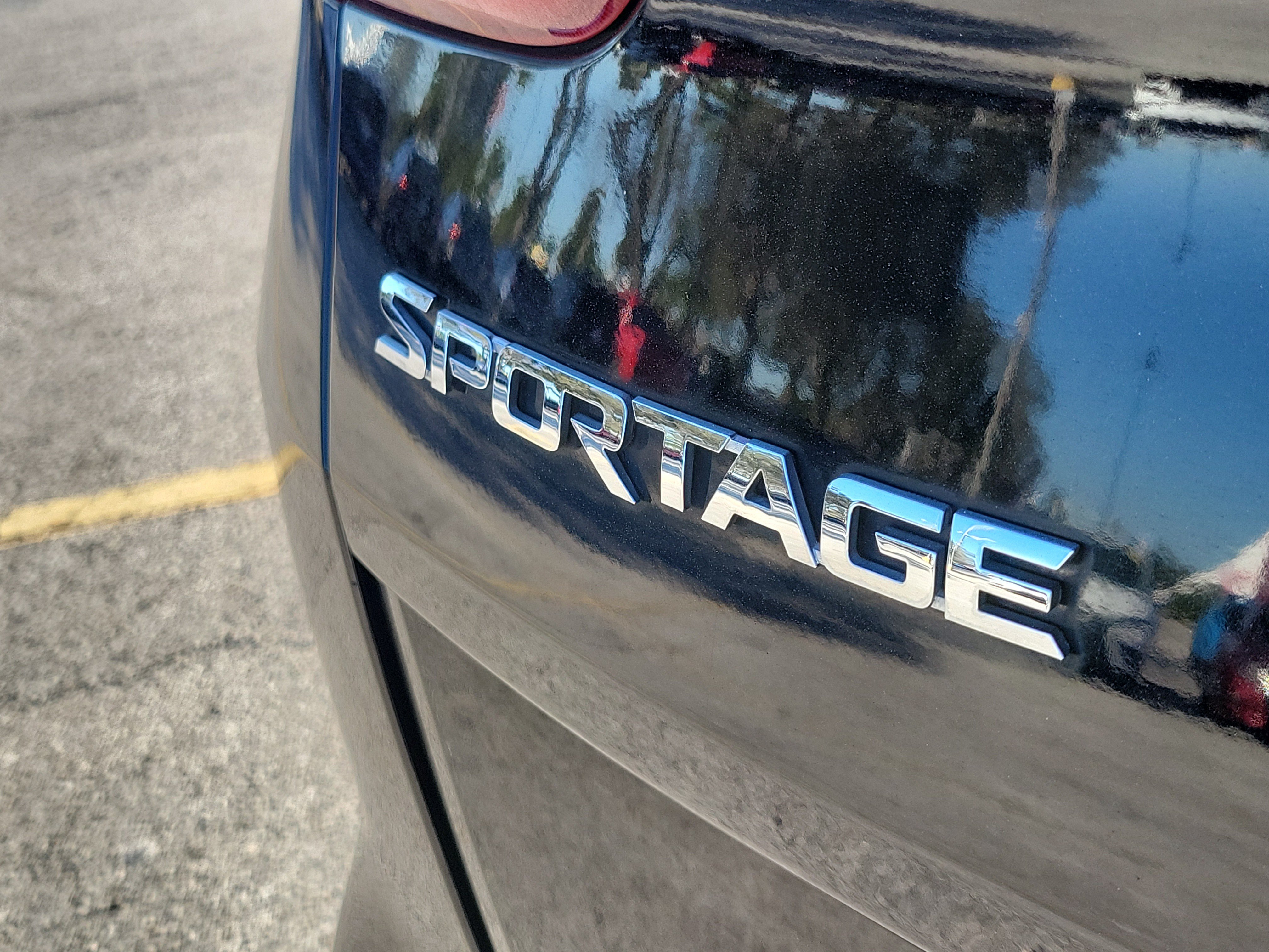 Used 2020 Kia Sportage S FWD image 8