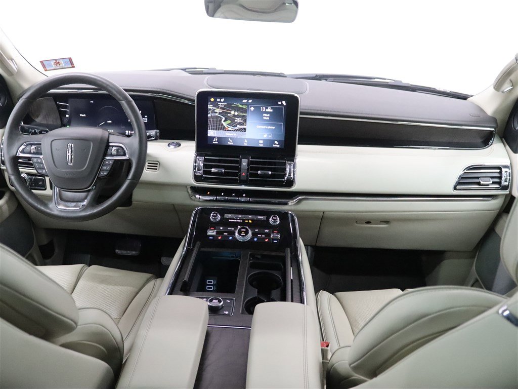 Used 2018 Lincoln Navigator L Reserve w/ Technology Package AWD/4WD image 33