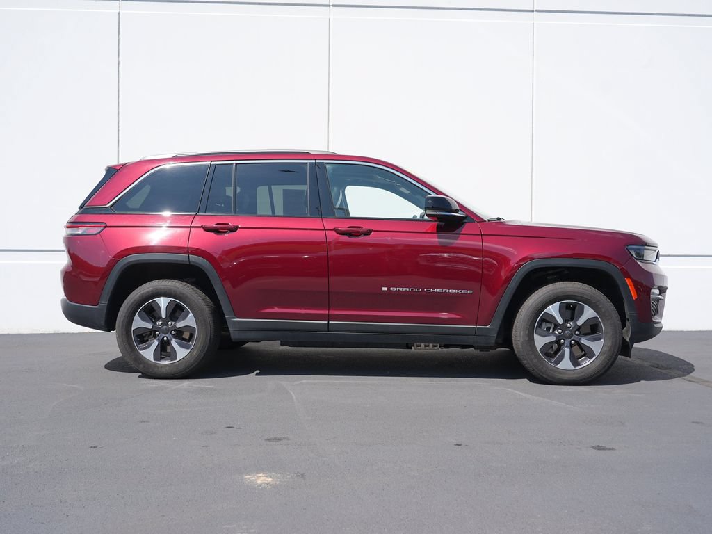 Used 2024 Jeep Grand Cherokee Limited 4xe AWD/4WD image 2