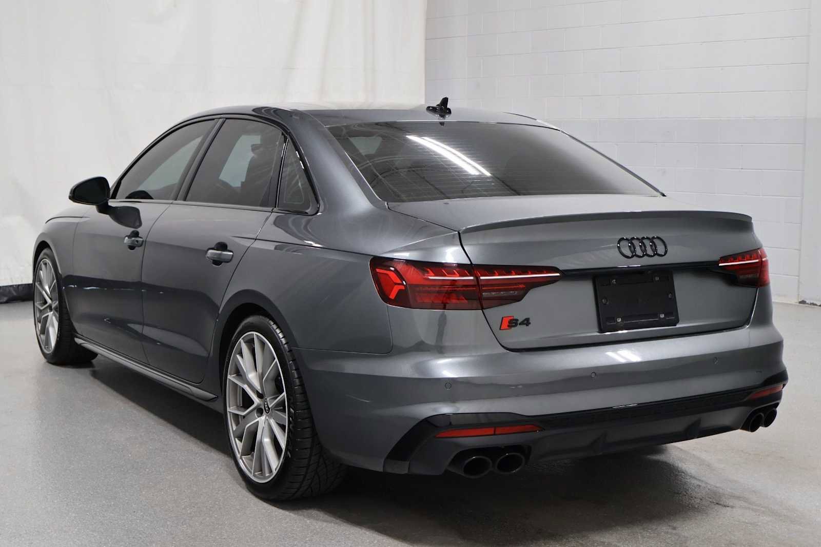 Used 2023 Audi S4 Premium Plus w/ Premium Plus Package AWD/4WD image 3