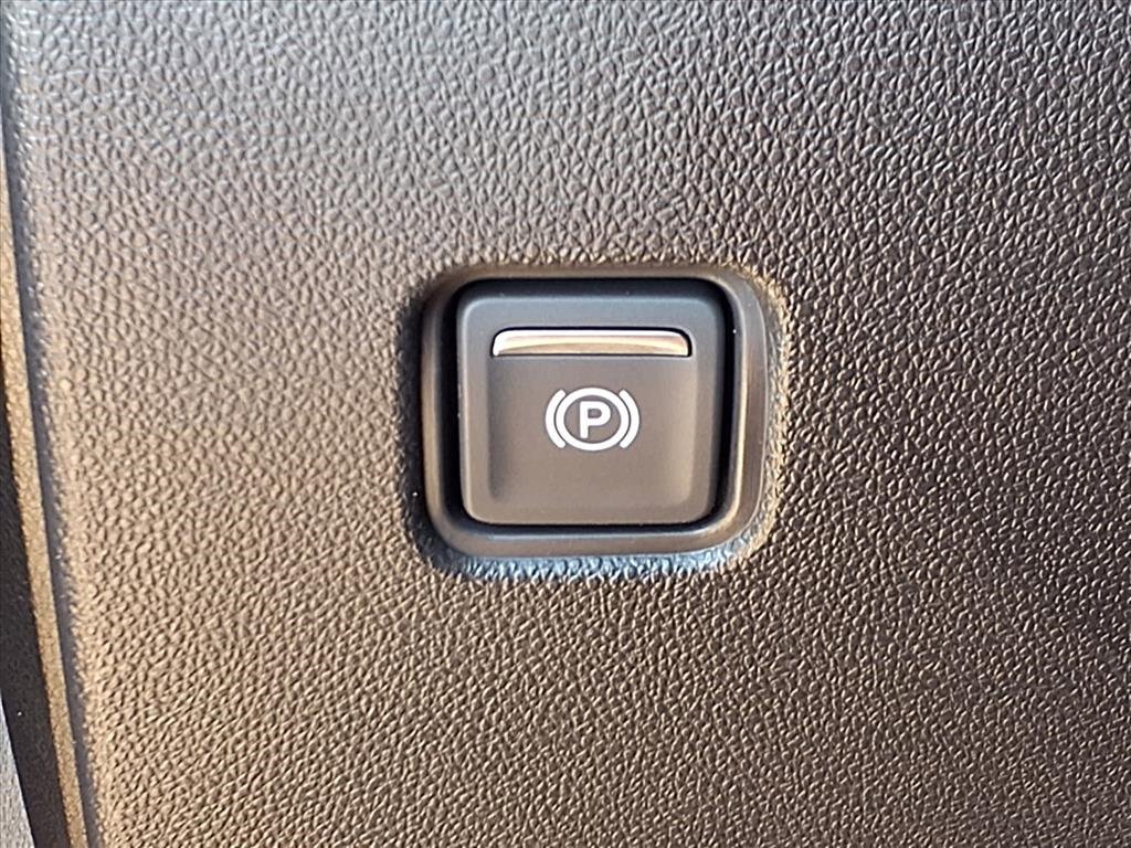 Used 2023 Chevrolet Blazer Premier w/ Driver Confidence II Package image 10