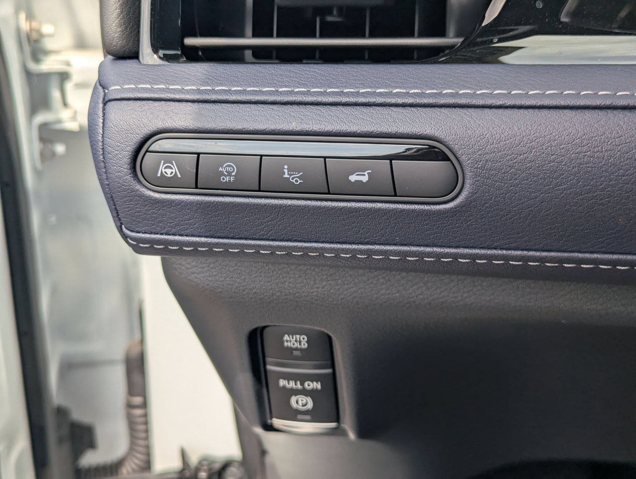 New 2027 INFINITI QX80 Sensory AWD/4WD image 31