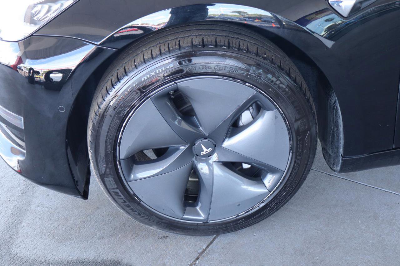 Used 2018 Tesla Model 3 Long Range RWD image 38
