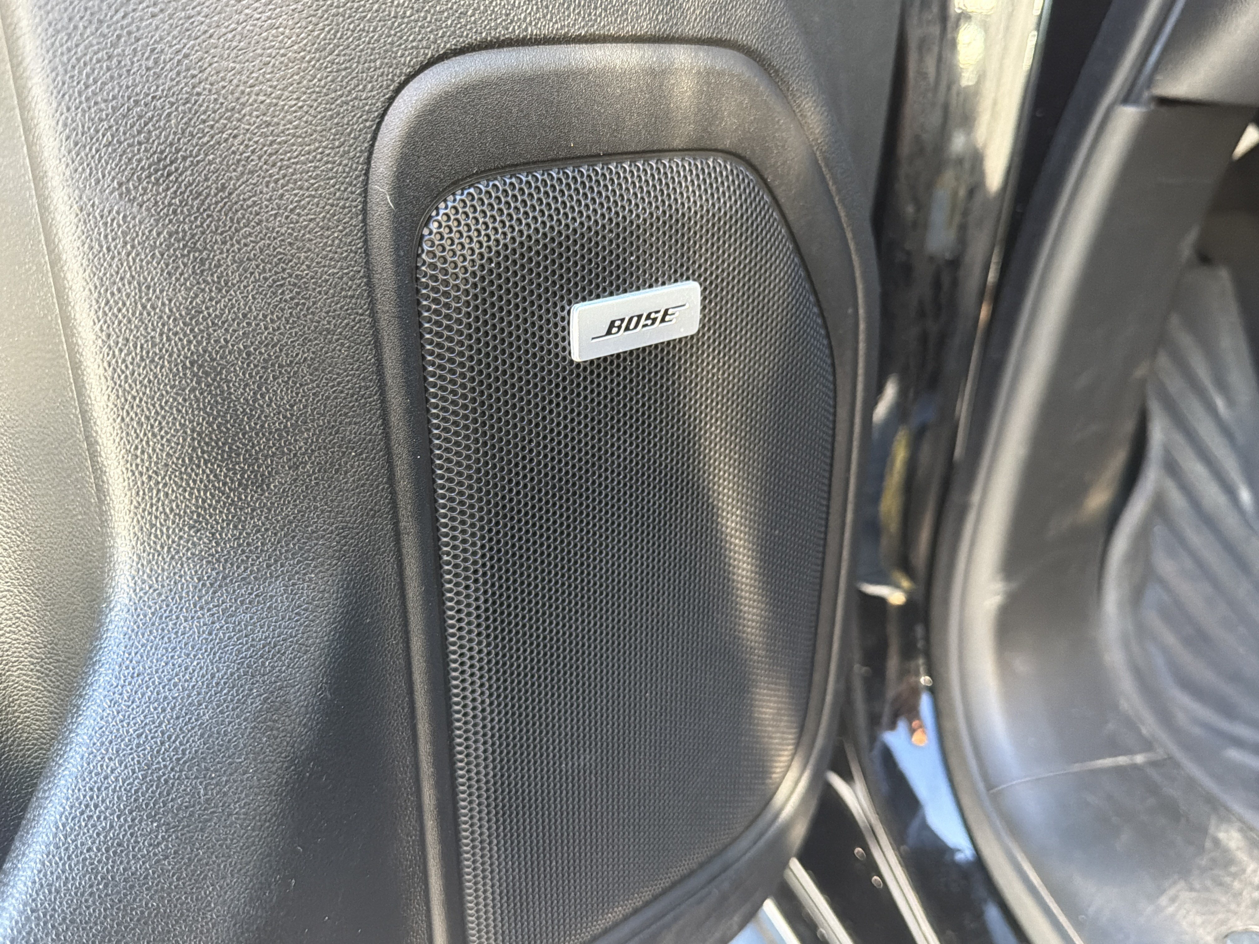 Used 2022 GMC Sierra 1500 AT4 w/ AT4 Premium Package AWD/4WD image 27