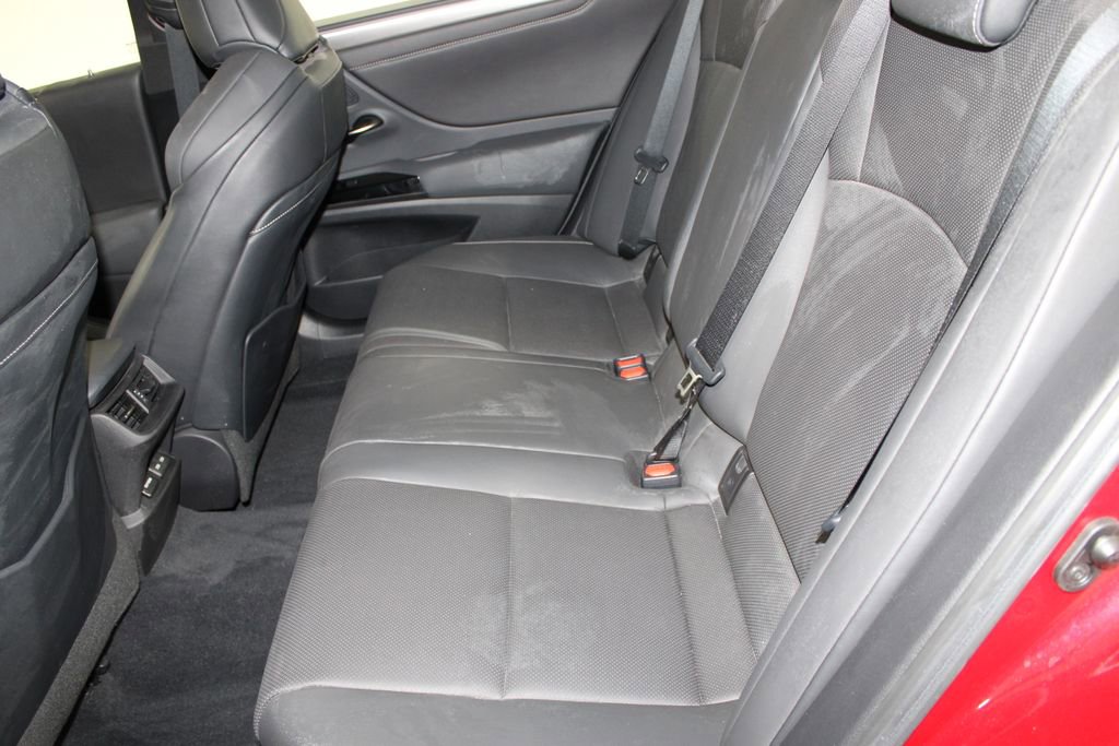 Used 2022 Lexus ES 300h F Sport image 18