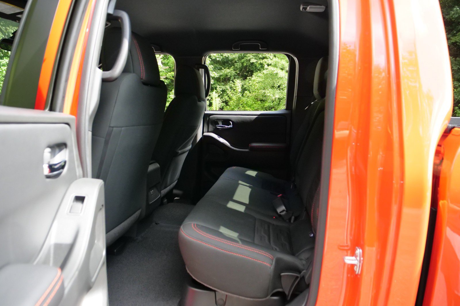 Used 2025 Nissan Frontier Pro-X RWD image 28