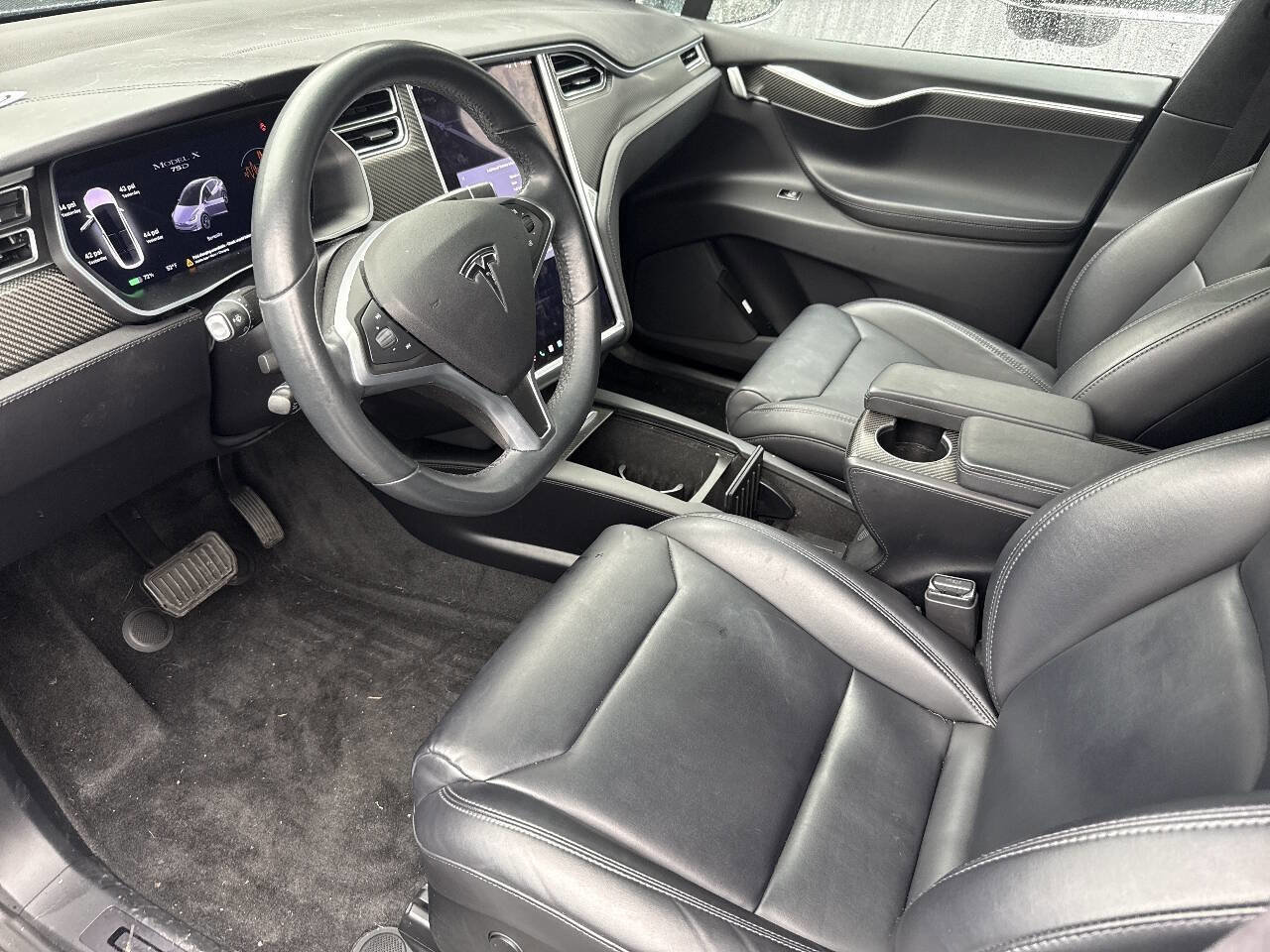 Used 2017 Tesla Model X 75D image 4
