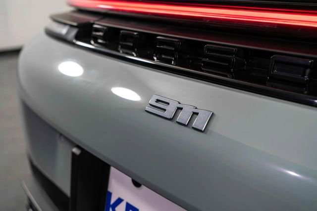 Used 2025 Porsche 911 Carrera T RWD image 25