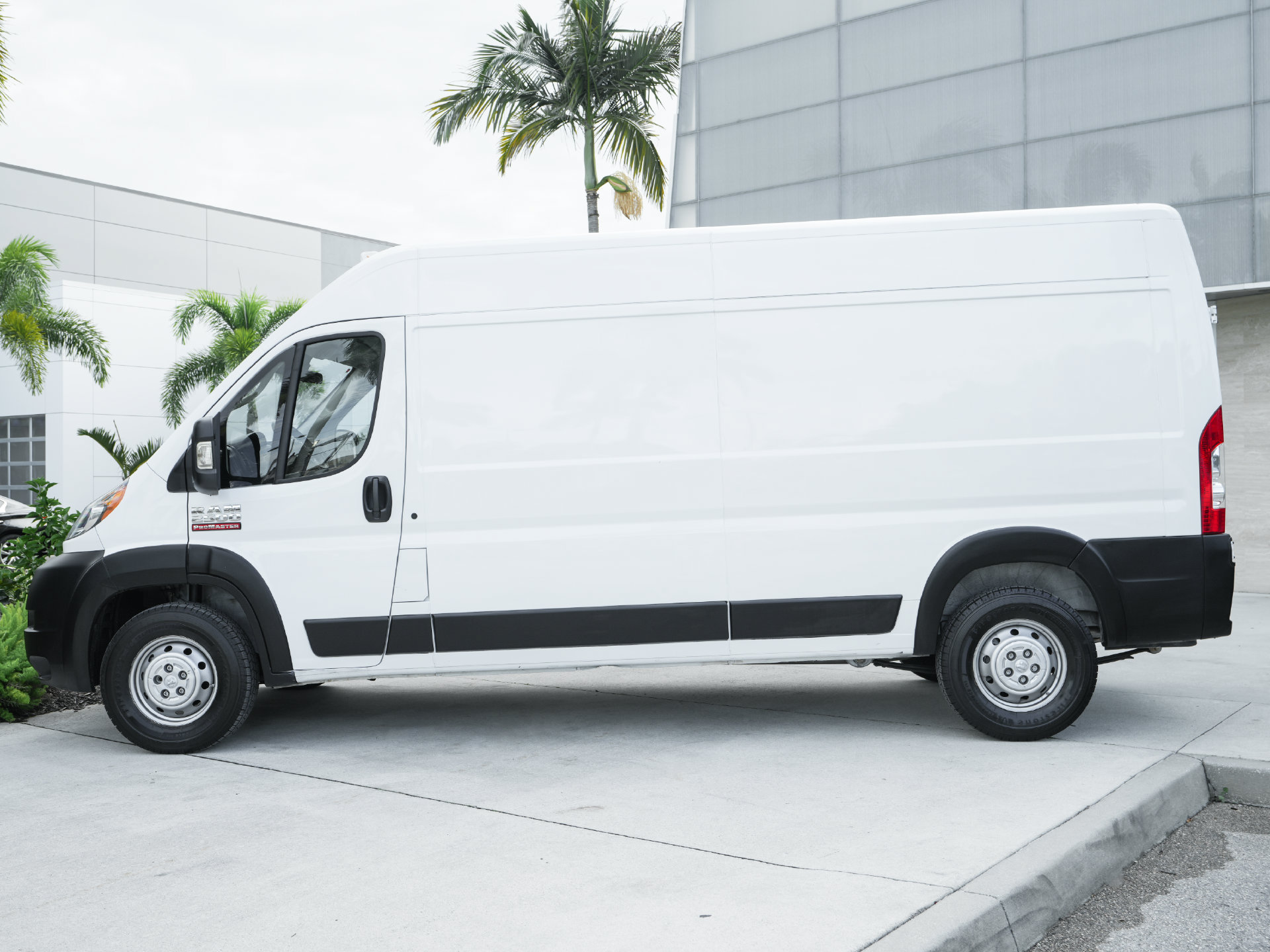 Used 2022 RAM ProMaster 2500 FWD image 32