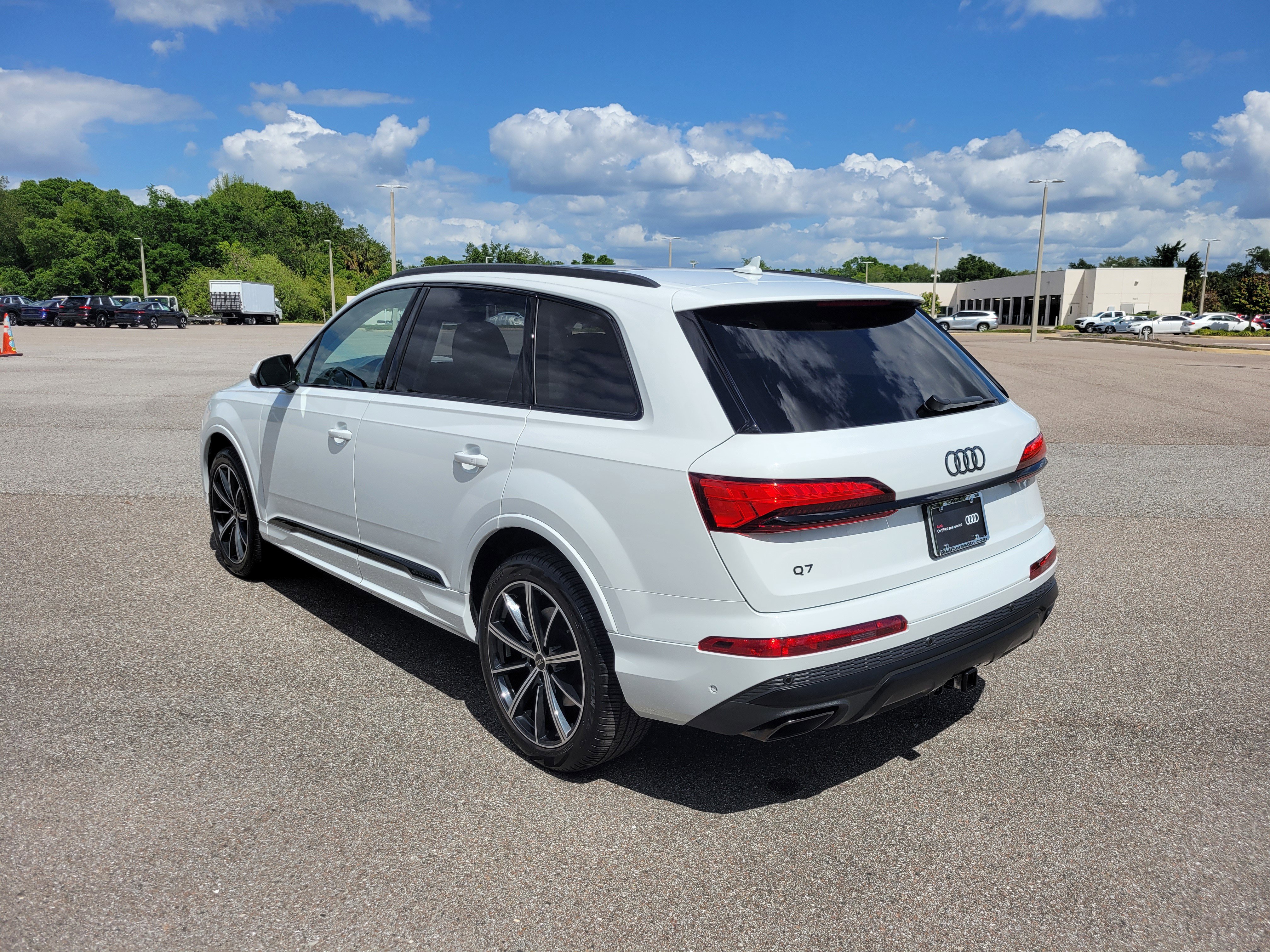 Certified 2025 Audi Q7 2.0T Premium Plus w/ Premium Plus Package image 6
