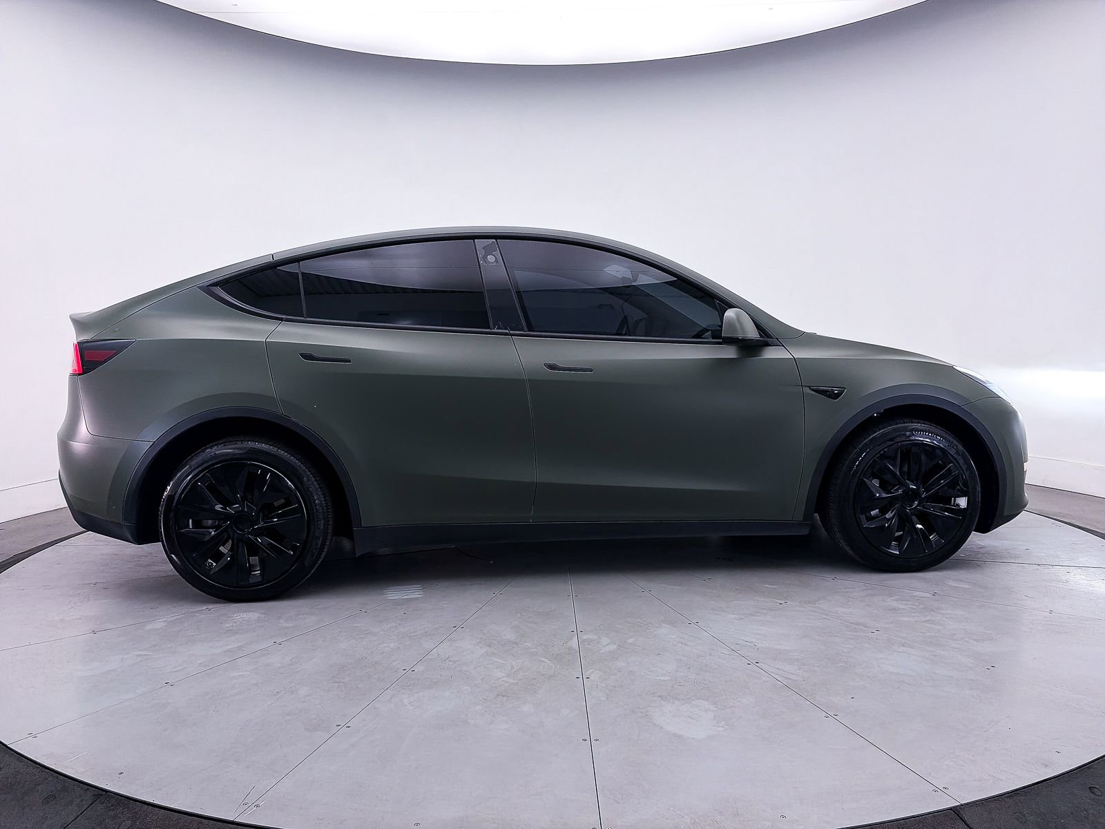 Used 2023 Tesla Model Y Long Range AWD/4WD image 36