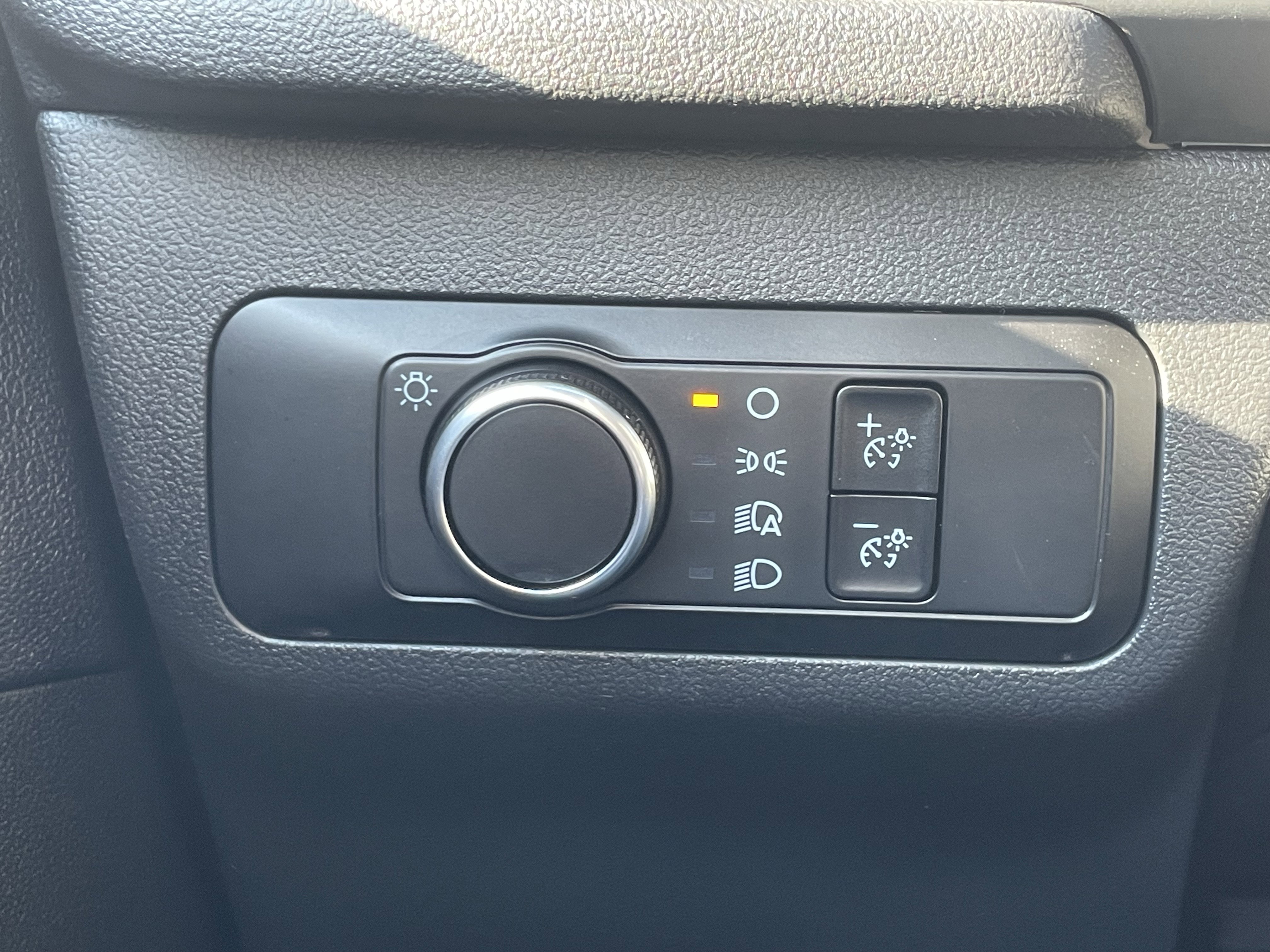 Used 2025 Ford Escape ST-Line AWD/4WD image 29