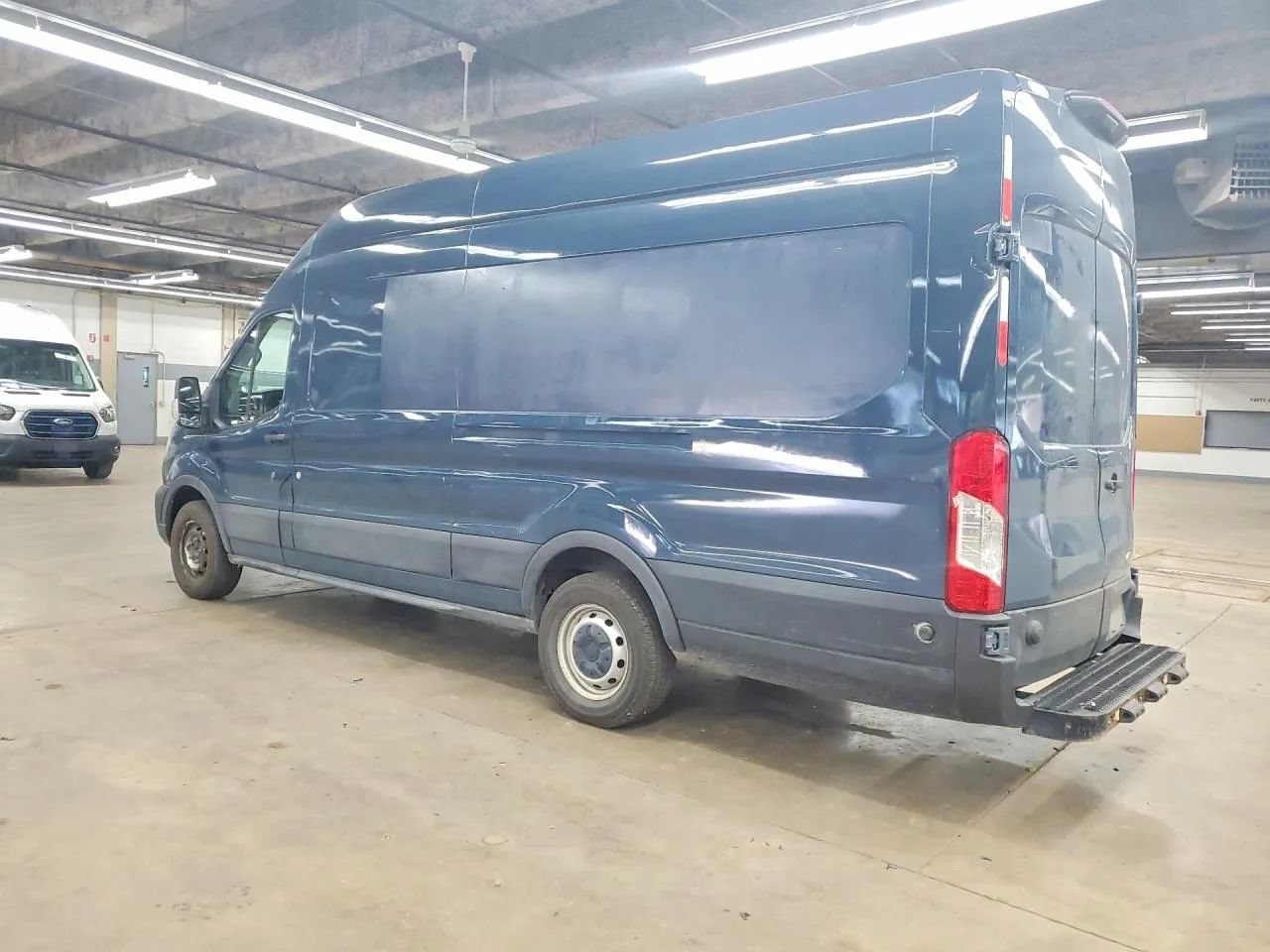 Used 2020 Ford Transit 250 148 High Roof Extended RWD image 4