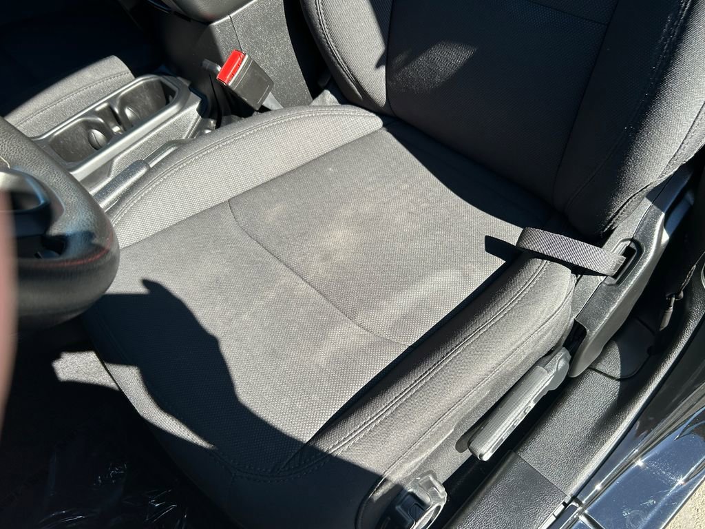 Used 2023 Jeep Gladiator Sport image 14