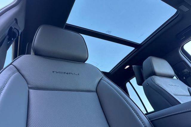 New 2026 GMC Yukon Denali image 21