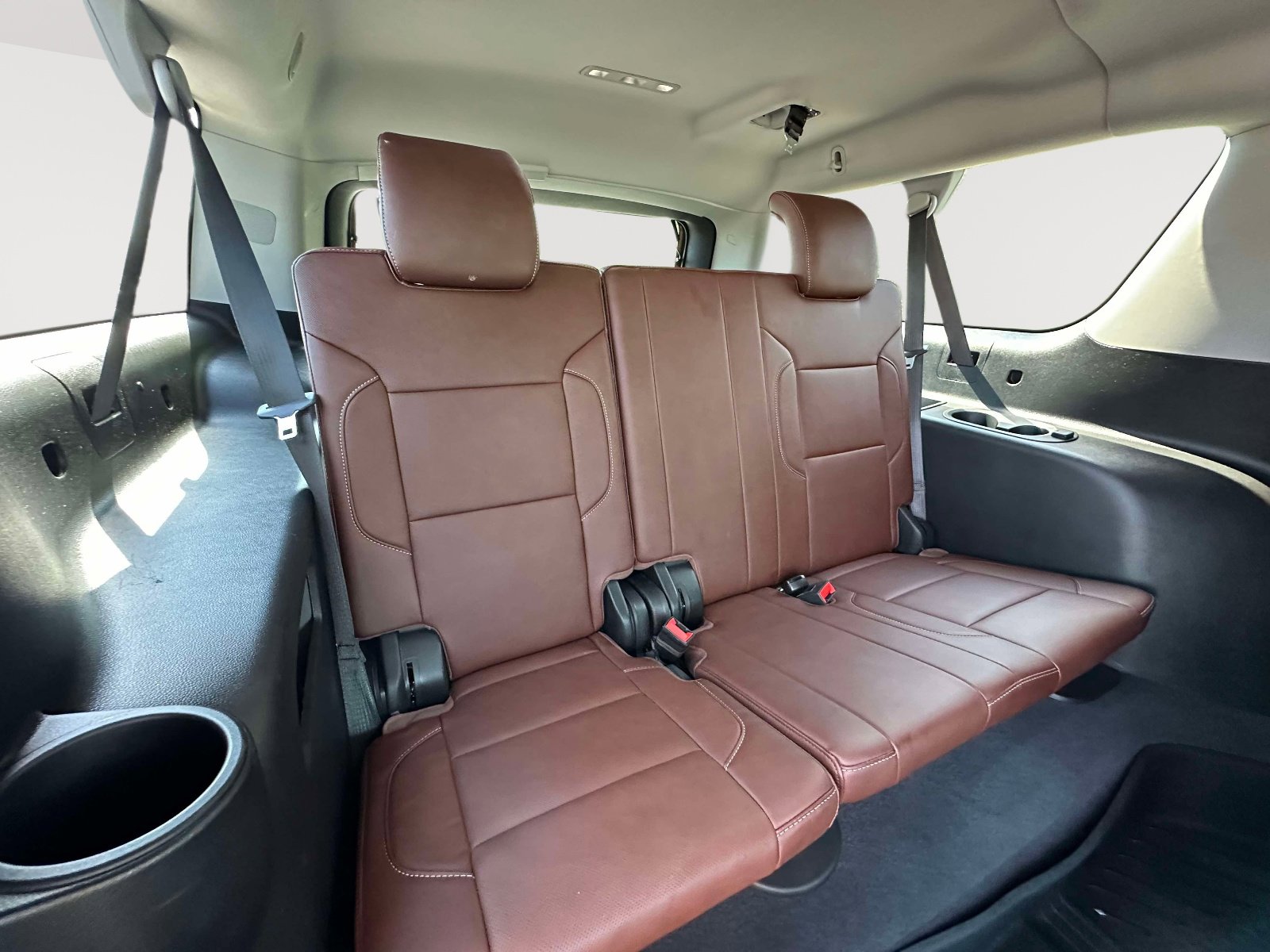 Used 2020 Chevrolet Suburban Premier w/ Premier Plus Edition image 35