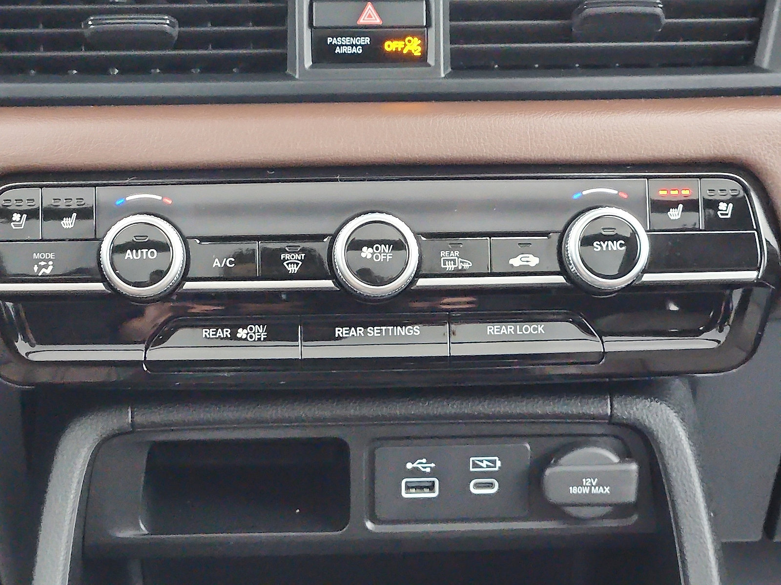 Used 2023 Honda Pilot Elite image 18