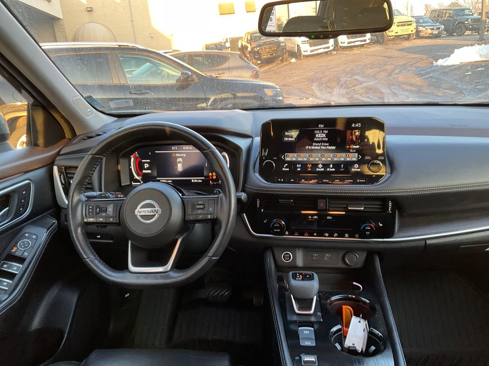 Used 2021 Nissan Rogue Platinum image 14