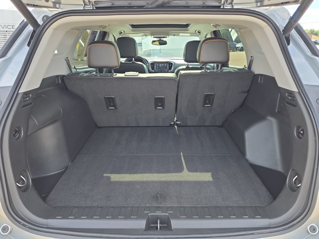 Certified 2023 GMC Terrain AT4 w/ Tech Package AWD/4WD image 33