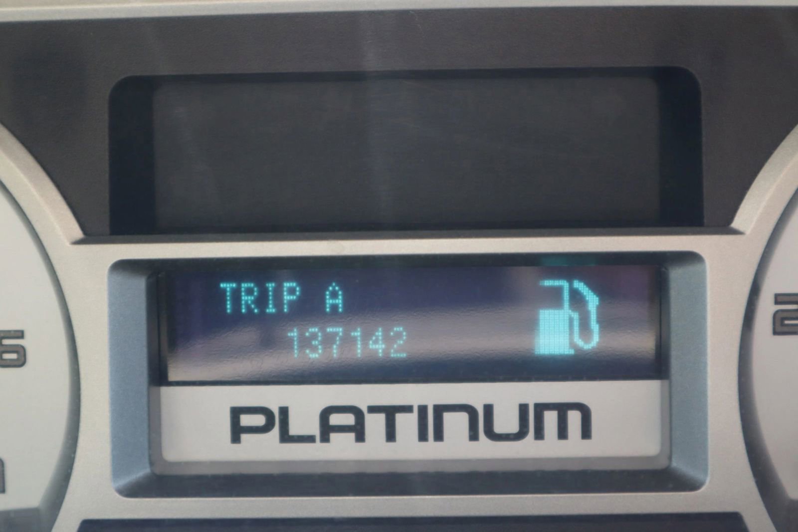 Used 2010 Ford F150 Platinum image 30