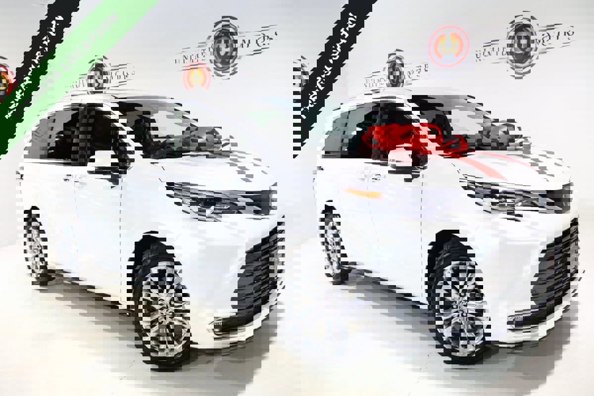 Used 2022 Toyota Sienna Platinum