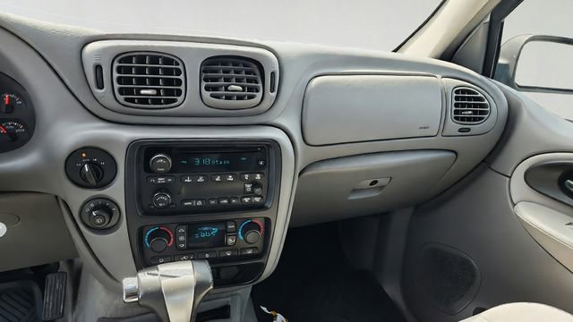 Used 2007 Chevrolet TrailBlazer LT AWD/4WD image 15
