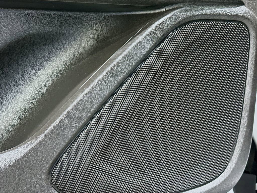 Used 2024 GMC Terrain SLT image 19