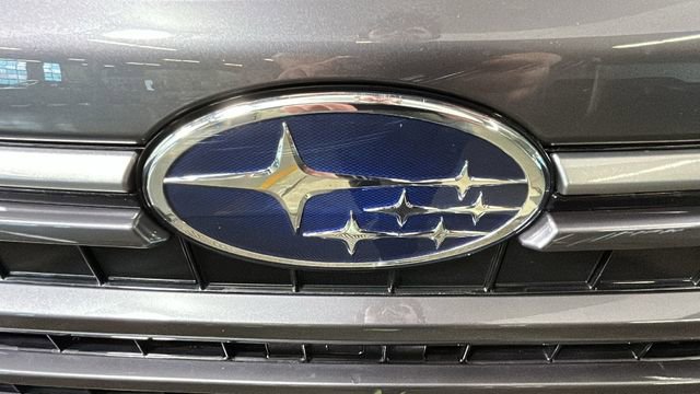 Used 2025 Subaru Forester Premium AWD/4WD image 9