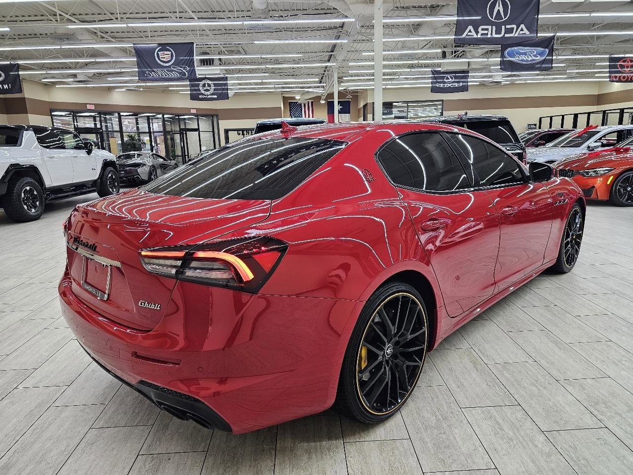 Used 2022 Maserati Ghibli F Tributo image 6
