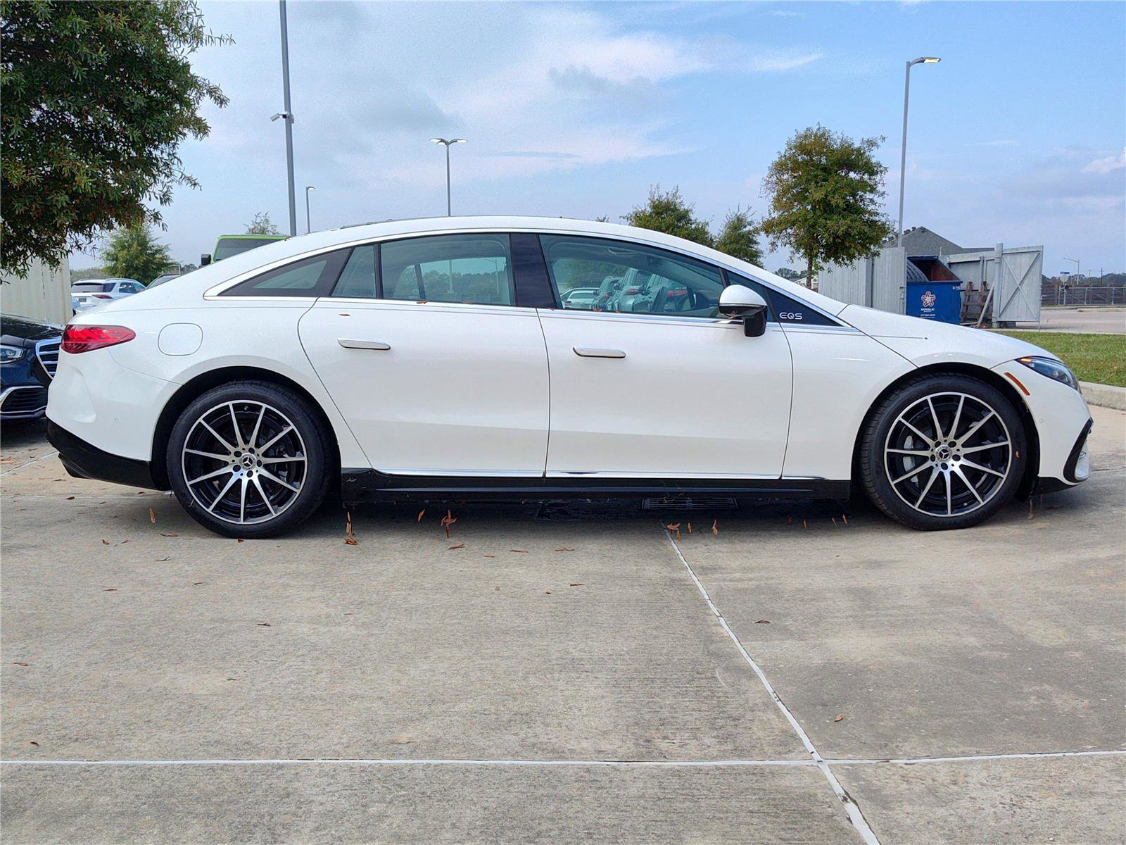 New 2022 Mercedes-Benz EQS 580 4MATIC Sedan image 7