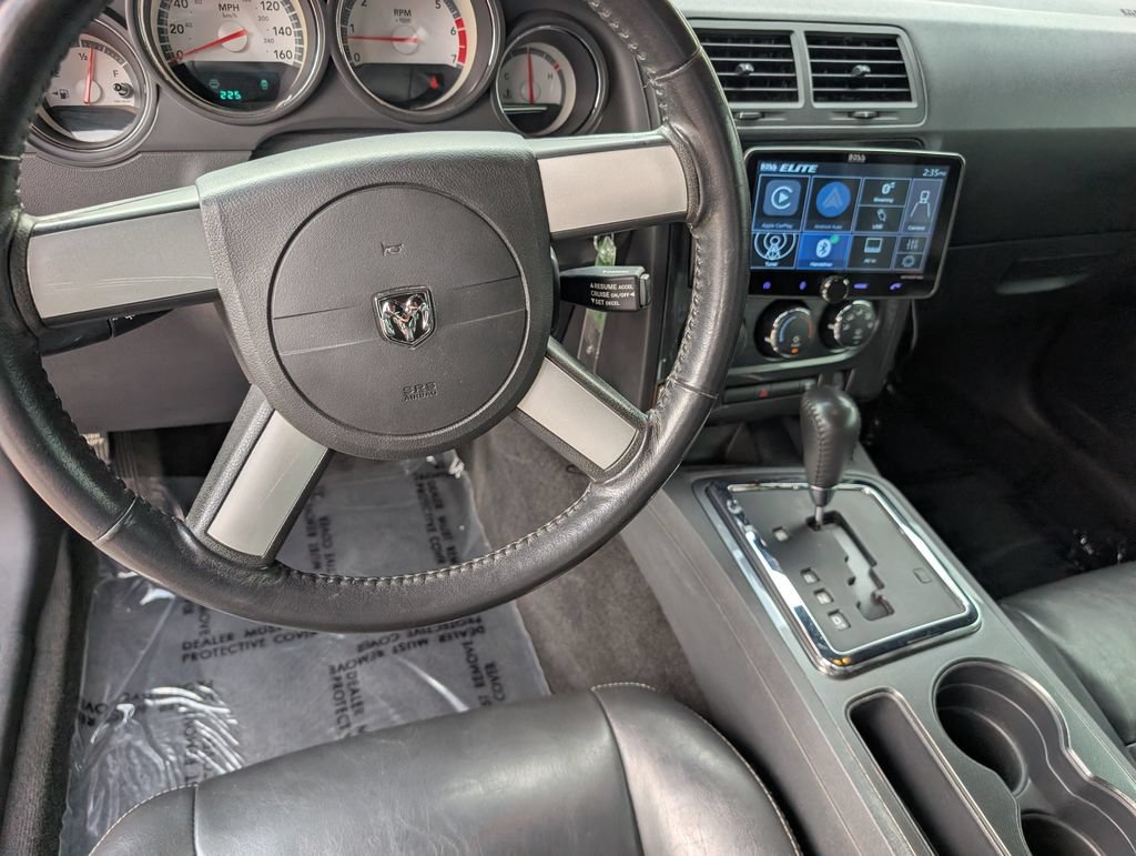 Used 2009 Dodge Challenger R/T RWD image 25
