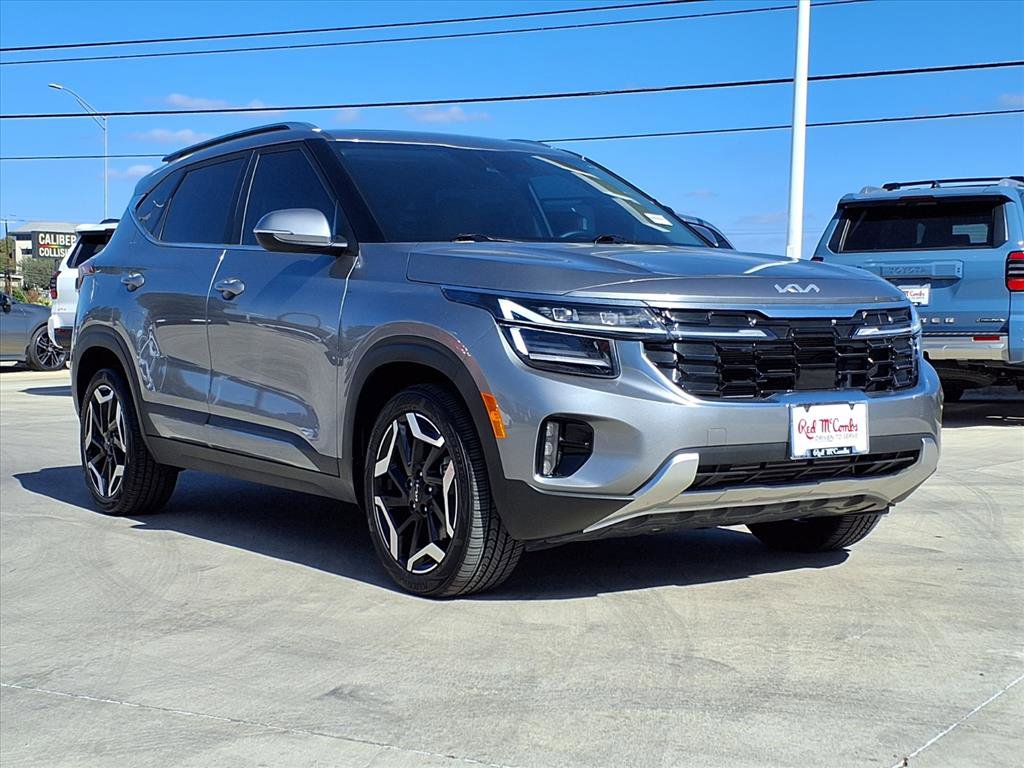 Used 2024 Kia Seltos SX w/ SX Sunroof Package image 3